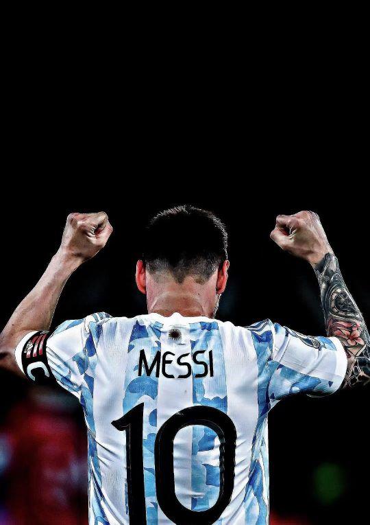 拉菲尼亚回归：巴萨复兴的关键引擎（拉菲尼亚归来：点燃巴萨复兴的核心动力）