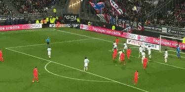 托蒂回忆向对手吐口水事件：我至今仍对那次行为感到羞愧（托蒂回顾向对手吐口水一幕：至今仍深感羞愧）