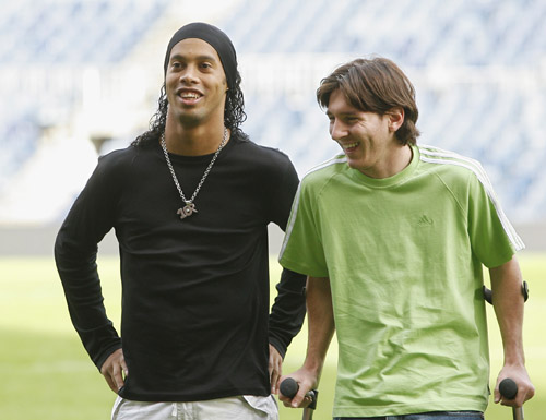 是否会拒签看世界杯的球迷？白宫官员：签证关乎国家安全（世界杯观赛者会被拒签吗？白宫官员：签证属国家安全范畴）