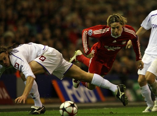 拜仁“小王子”卡尔的巨星之路 偶像梅西但不想和谁比较（拜仁“小王子”卡尔逐梦巨星：崇拜梅西，却不愿与任何人比较）