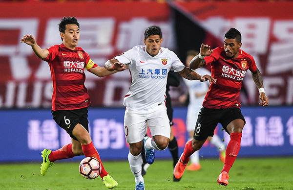 中国澳门球员：澳门联赛球员平均每场收入约445-890元人民币（澳门联赛球员每场平均收入约445至890元人民币）