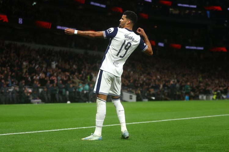 科瓦奇：阿德耶米就像被上帝亲吻过一样，天生拥有惊人的速度（科瓦奇：阿德耶米仿佛受神眷顾，天生速度惊人）