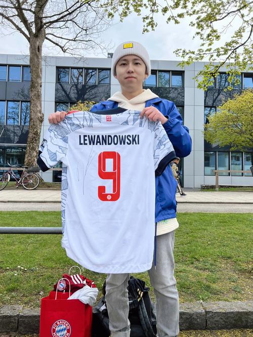 利扎拉祖专栏：德尚的严谨态度是法国队不在预选赛翻车的关键（利扎拉祖专栏：德尚的严谨让法国队稳过预选赛）