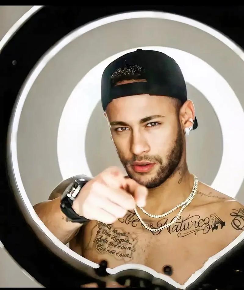 孔蒂：卡拉巴赫非常难对付，我对球队今天的表现很满意（孔蒂：卡拉巴赫难缠，球队今日表现令我满意）