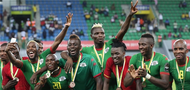 英超前瞻：伯恩利6连败创130年纪录，富勒姆擅踢升班马（英超前瞻：伯恩利六连败创130年新纪录，富勒姆堪称升班马杀手）