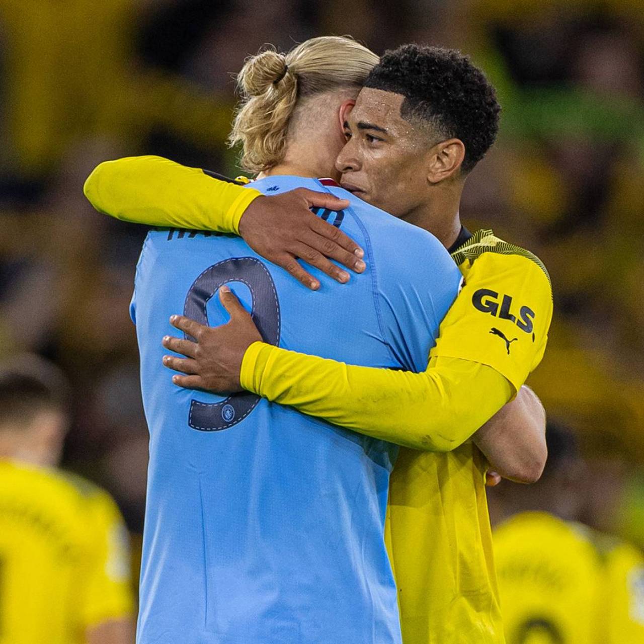 汉堡2-1斯图加特，法比奥-维埃拉破门，格拉策尔建功（汉堡2比1力克斯图加特，法比奥-维埃拉与格拉策尔相继破门）