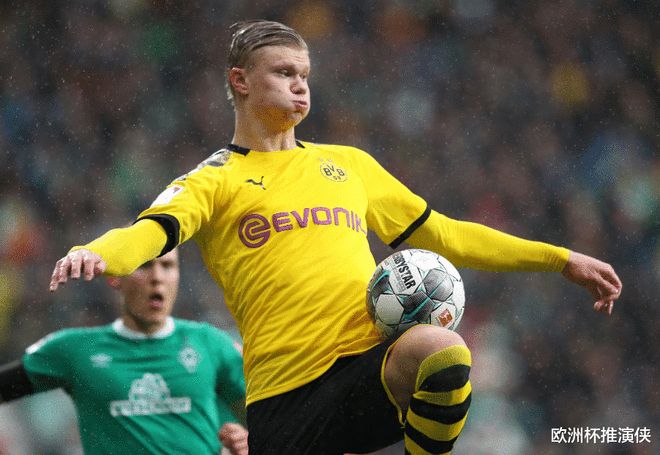 海纳：没注意到针对赫内斯的横幅；拜仁的章程比50+1严格（海纳称未留意针对赫内斯的横幅：拜仁章程严于50+1）