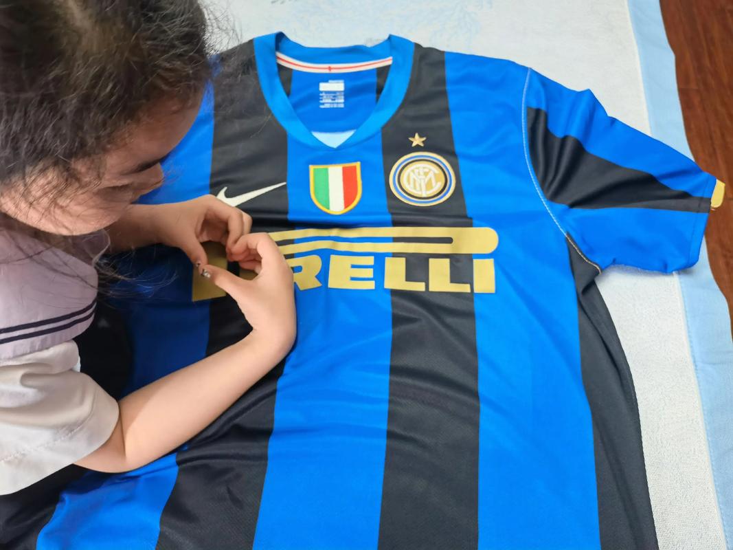 全市场：那不勒斯正寻找安古伊萨替代者，最现实的选择是梅努（全市场：那不勒斯物色安古伊萨接班人，梅努被视为最可行的人选）