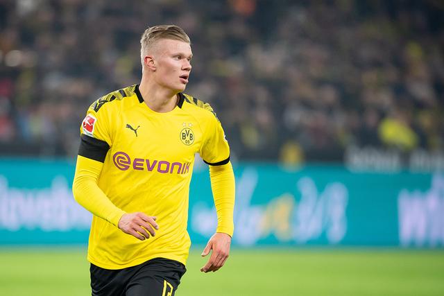 梅西四场季后赛贡献4球+5助攻，率迈阿密国际拿下东部冠军（梅西季后赛4战4球5助，助迈阿密国际加冕东部冠军）