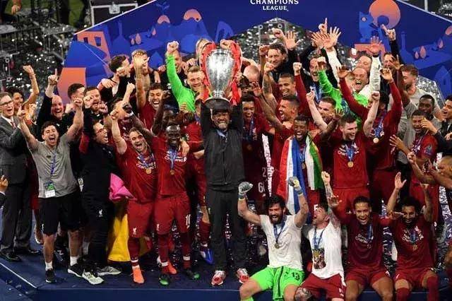 第一“万金油”将续约：能左能右能边能中，他是国米稳定保证（国米头号多面手将续约：左右通吃、边中皆能，他是蓝黑军团的稳定保障）